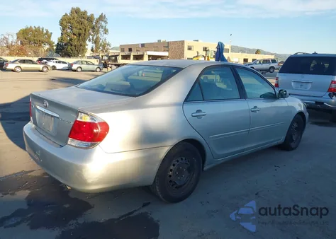 2005 Toyota Camry Xle from USA, damaged, VIN 4T1BE30K05U989829